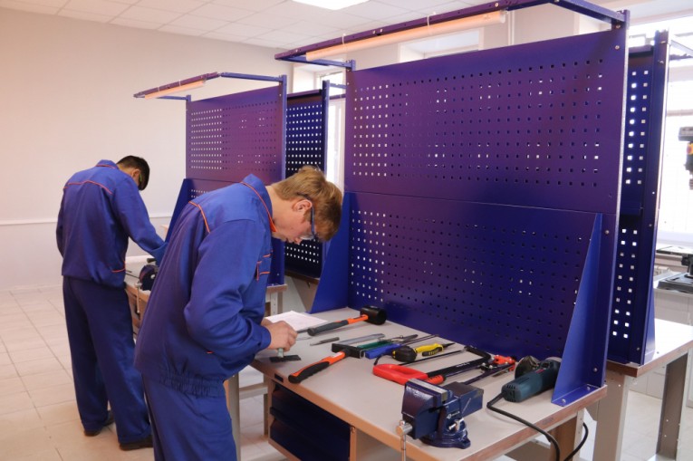 Верстак металлический WT120.F1/F1.011