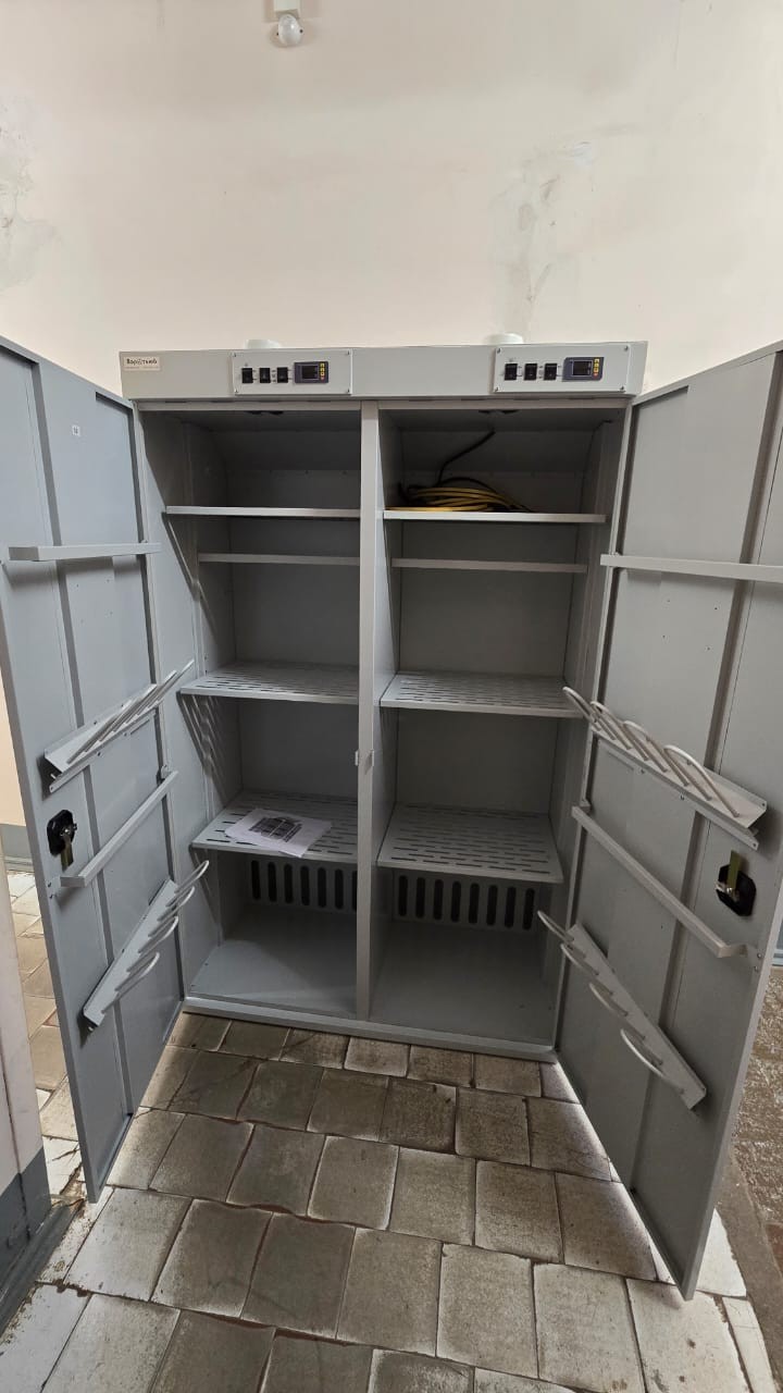 Сушильный шкаф ШС-4 СП3 Ф для одежды, белья и обуви купить в Сыктывкаре Сушильный шкаф ШС-4 СП3 Ф для одежды, белья и обуви купить в Сыктывкаре