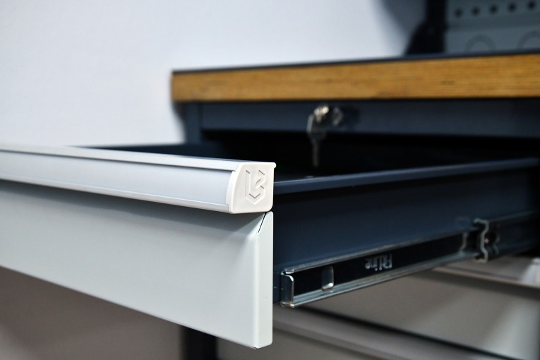 Верстак FBK 205.47.4-2F купить в Сыктывкаре