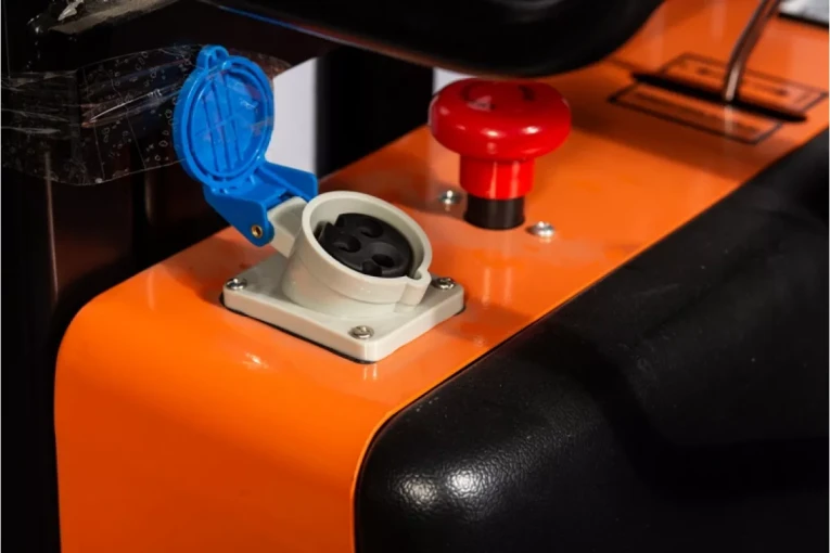 Штабелер с электроподъемом 1 т - 3 м Вилы: 1100 , Гелевая АКБ, SPN1030 SIBLINE купить в Сыктывкаре