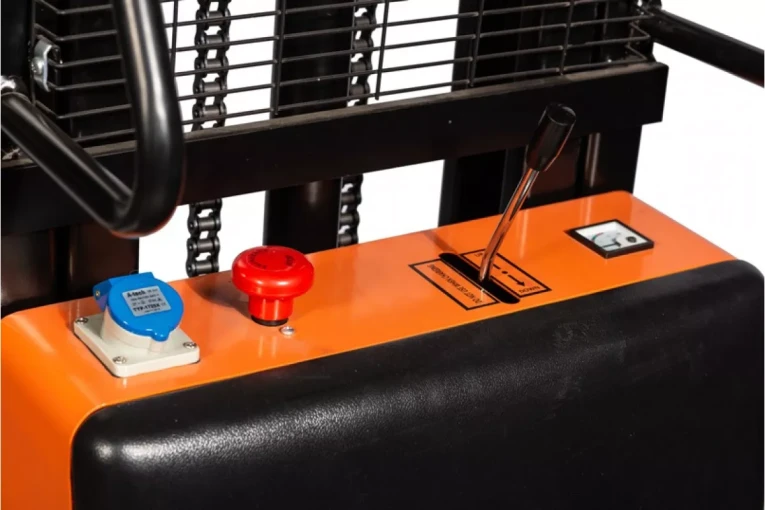 Штабелер электрический самоходный 1 т - 2,5 м Вилы: 1150 , Гелевая АКБ, CL1025J SIBLINE купить в Сыктывкаре