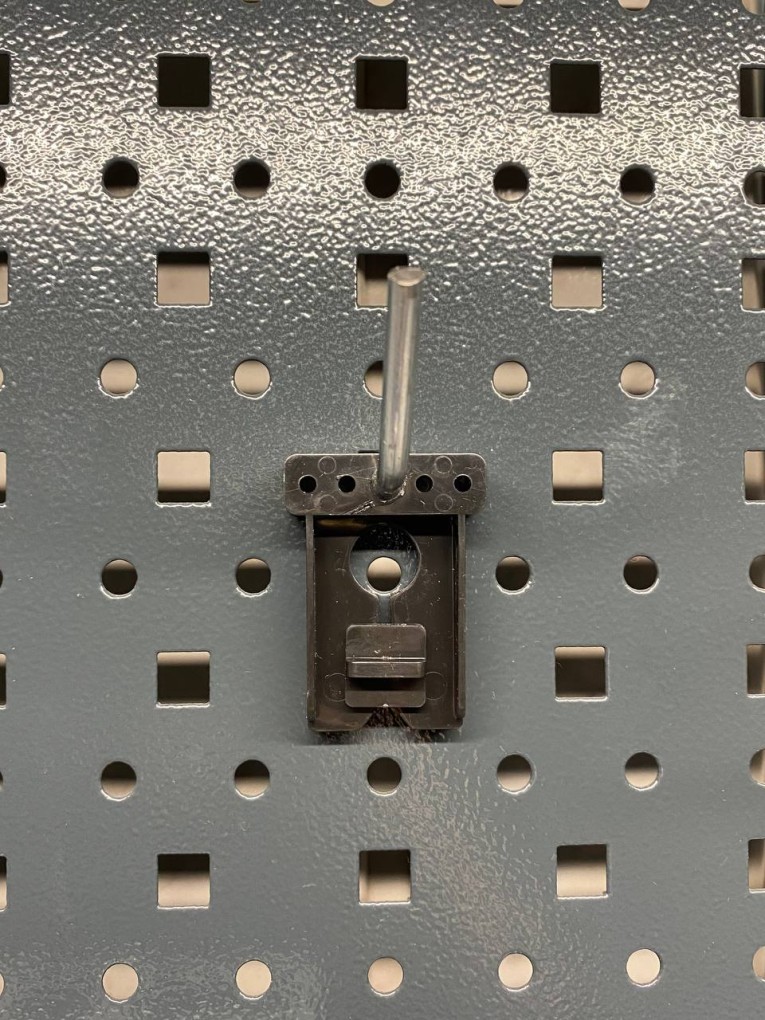 Крючок наклонный 50 мм купить в Сыктывкаре Крючок наклонный 50 мм купить в Сыктывкаре