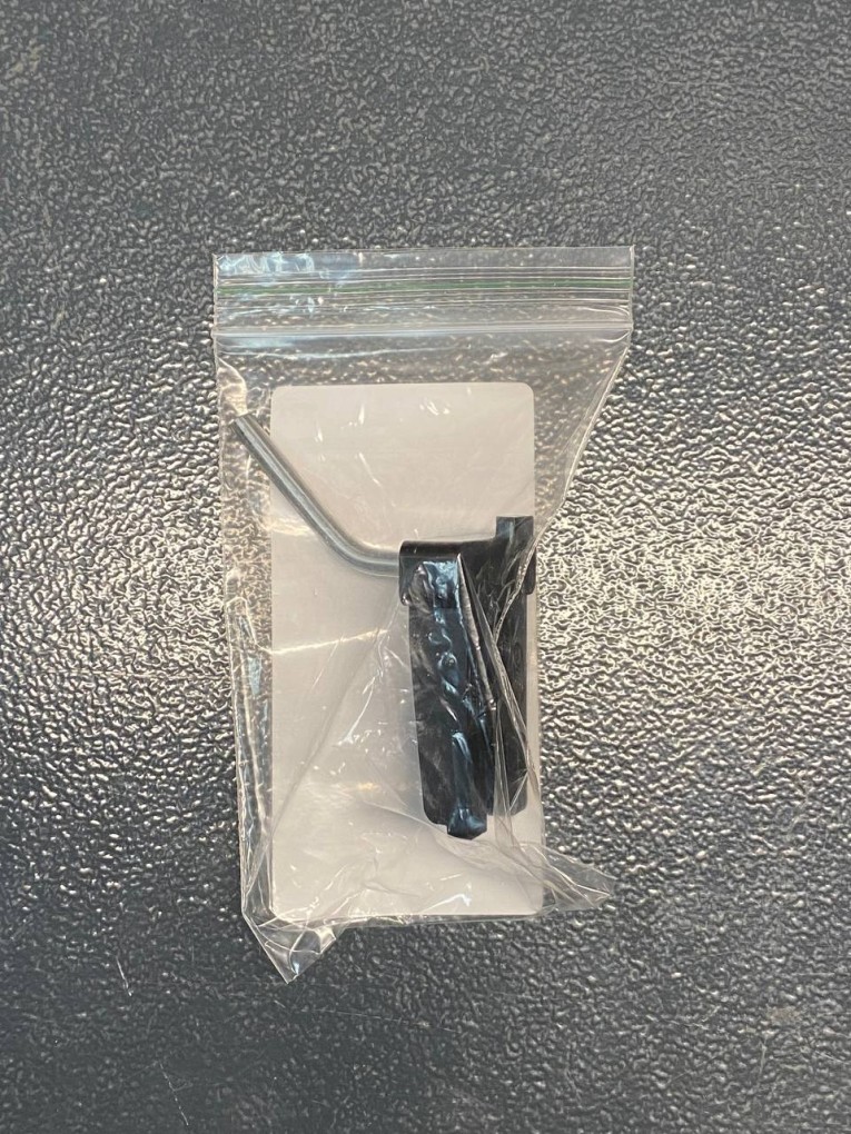 Крючок наклонный 50 мм купить в Сыктывкаре Крючок наклонный 50 мм купить в Сыктывкаре