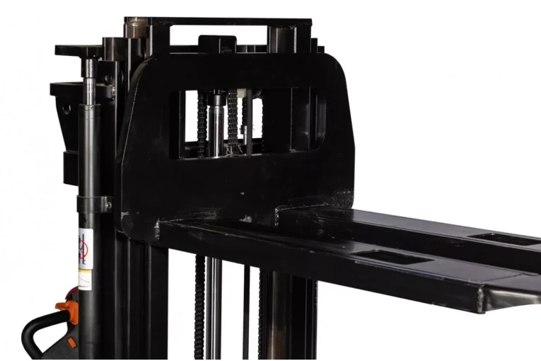 Штабелер электрический самоходный 1,6 т - 4,6 м Вилы: 1150 , АКБ Свинцово - кислотная, CL1646GP SIBLINE купить в Сыктывкаре