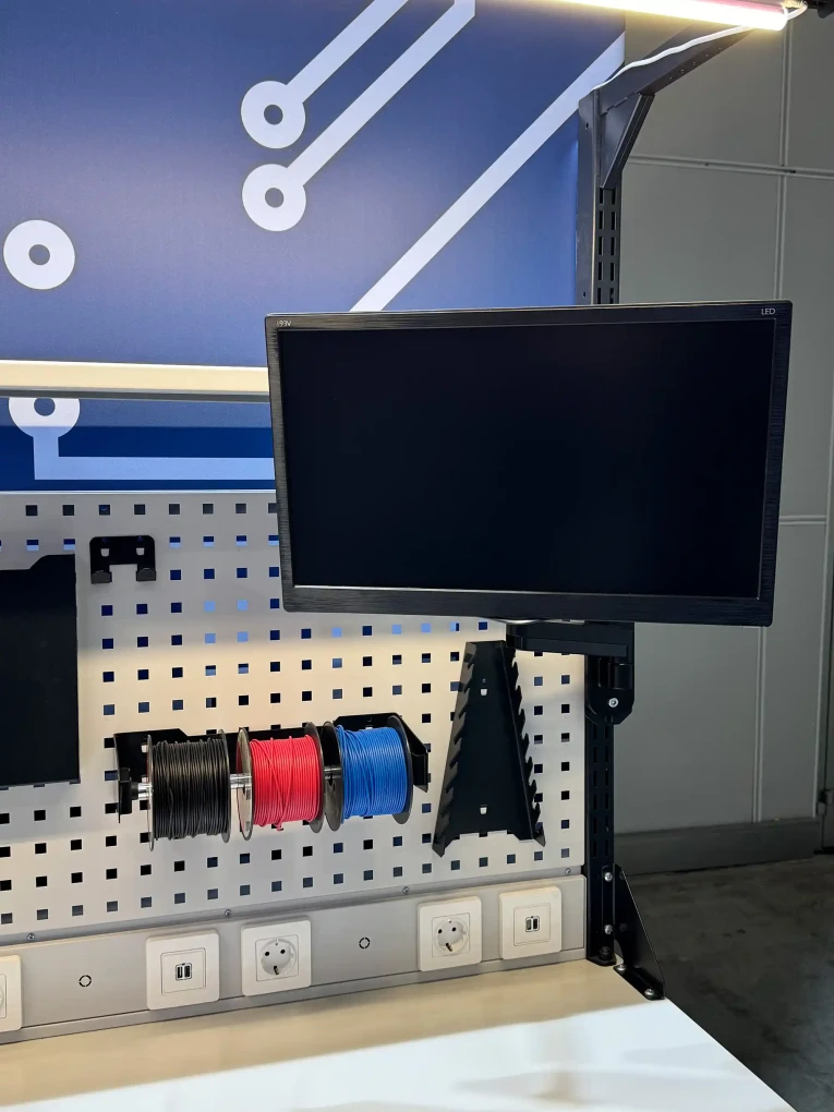 Кронштейн для монитора DBL купить в Сыктывкаре